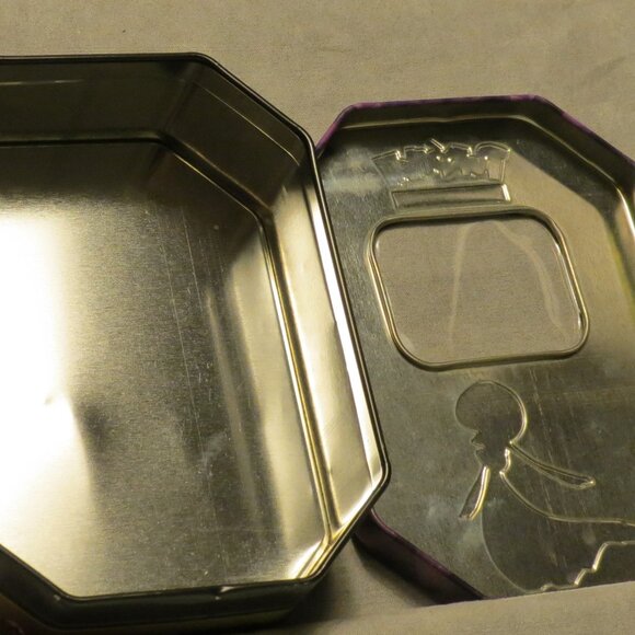 Pokemon Gardevoir Tin - TIN ONLY - Picture 3 of 8